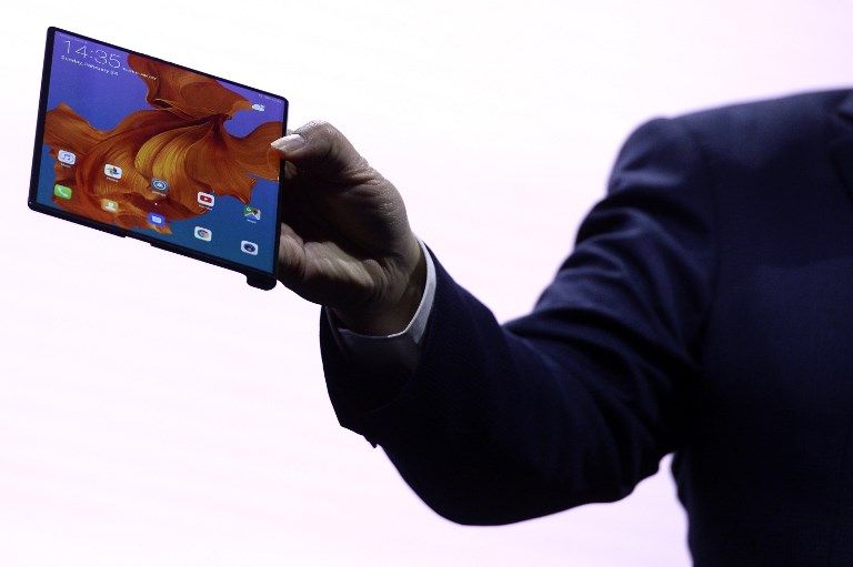 Huawei va commercialiser un smartphone pliable (à 2299€)