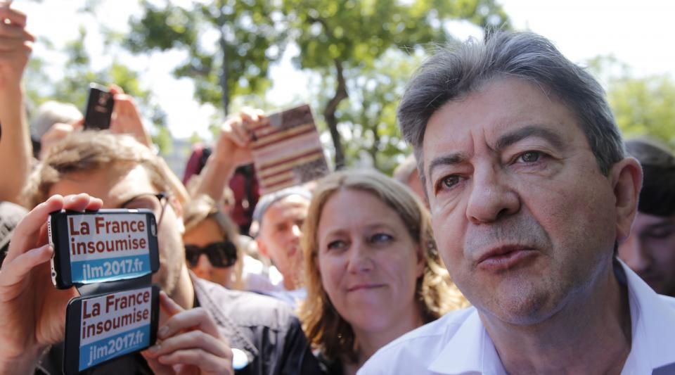 "J'ai trouvé qu'il ne nous respectait pas" : Jean-Luc Mélenchon n'a pas laissé un bon souvenir aux enfants d'"Au tableau!"